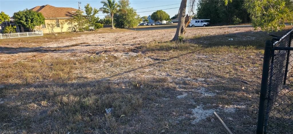 1425 NW 15th TER CAPE CORAL, FL 33993