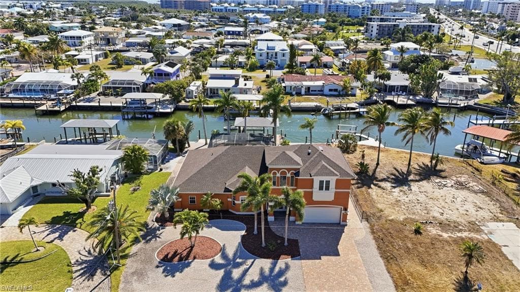 132 Egret ST FORT MYERS BEACH, FL 33931