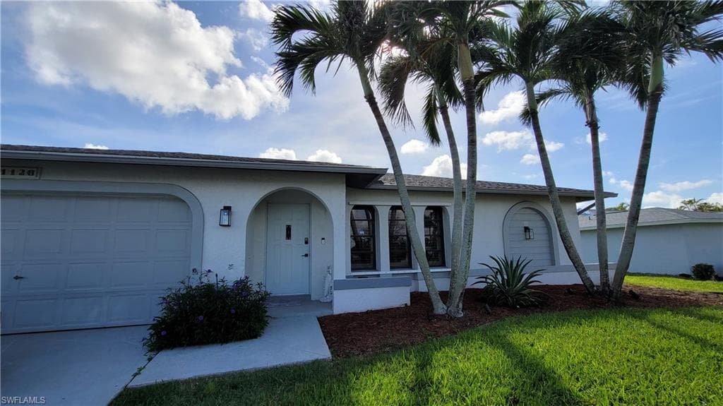 1126 SE 13th TER CAPE CORAL, FL 33990