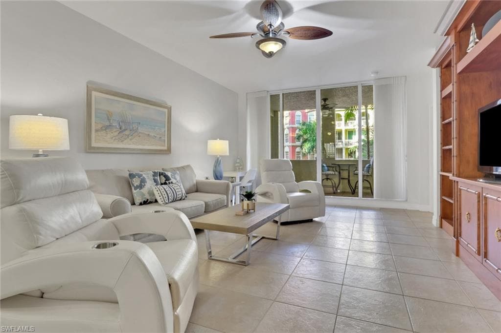 401 Bayfront PL 3207 NAPLES, FL 34102