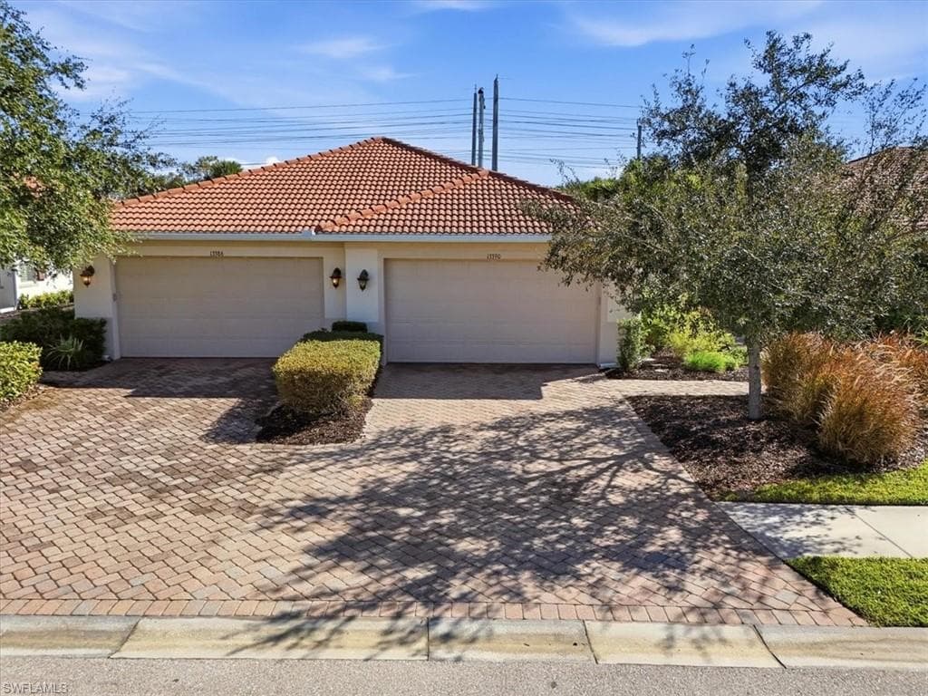 13390 Kent ST NAPLES, FL 34109