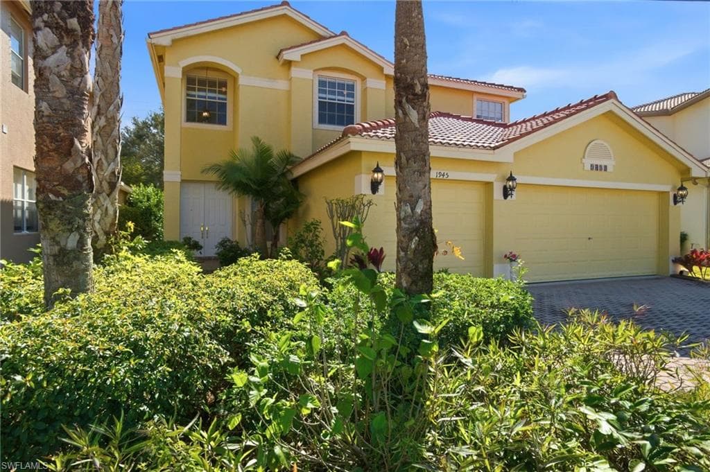 1945 Isla De Palma CIR NAPLES, FL 34119