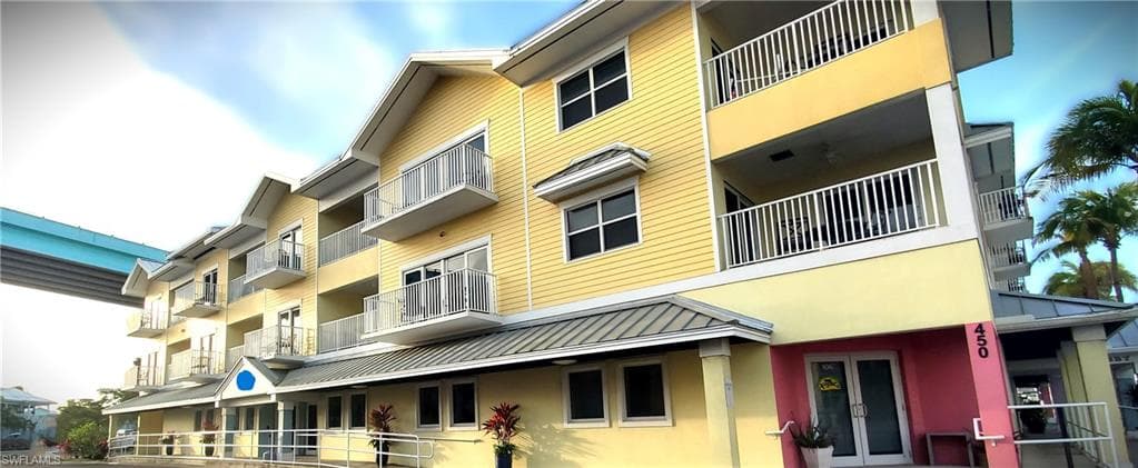 450 Old San Carlos BLVD G108 FORT MYERS BEACH, FL 33931