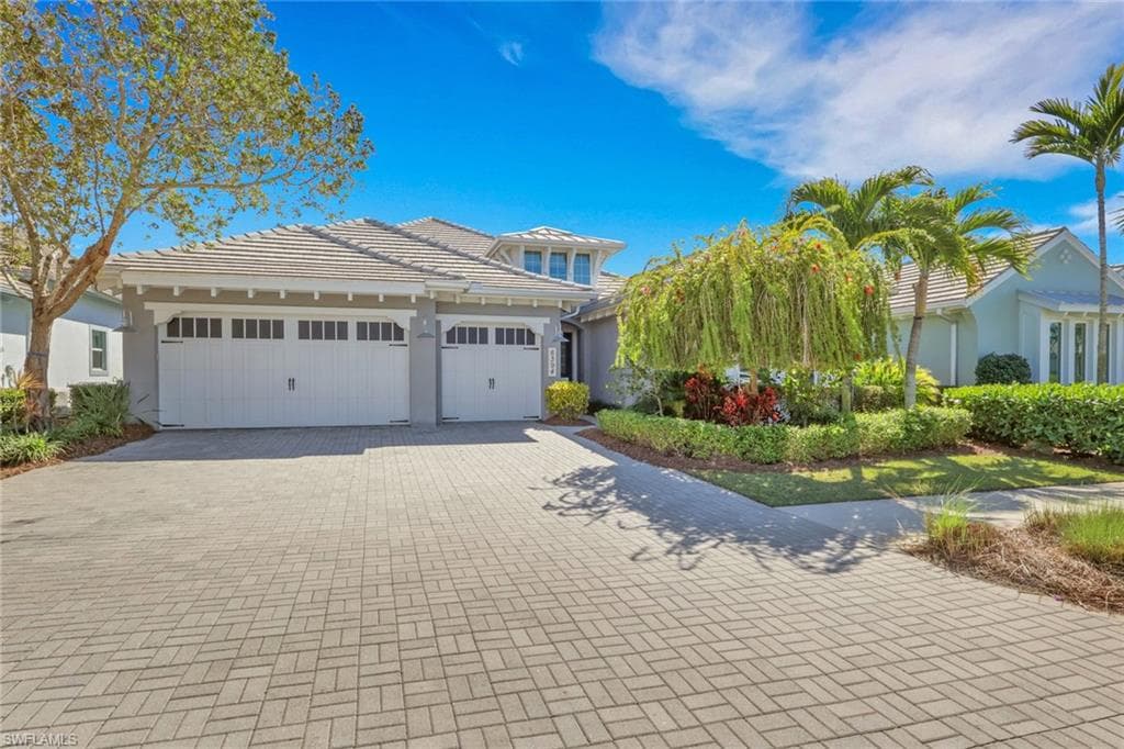 6394 Warwick AVE NAPLES, FL 34113