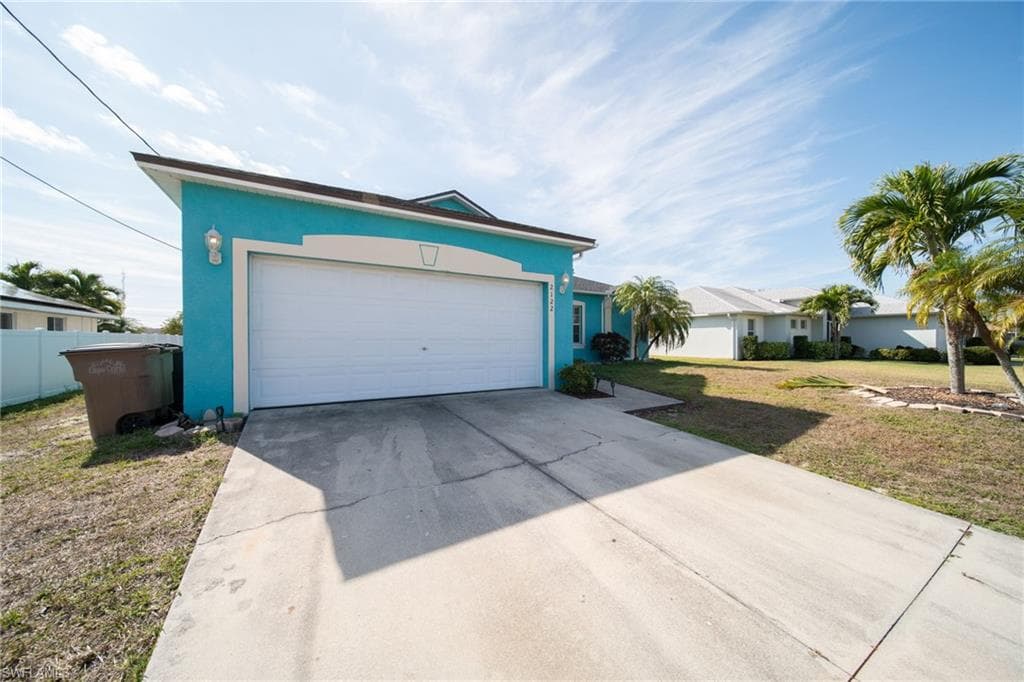 2122 SW 29th TER CAPE CORAL, FL 33914