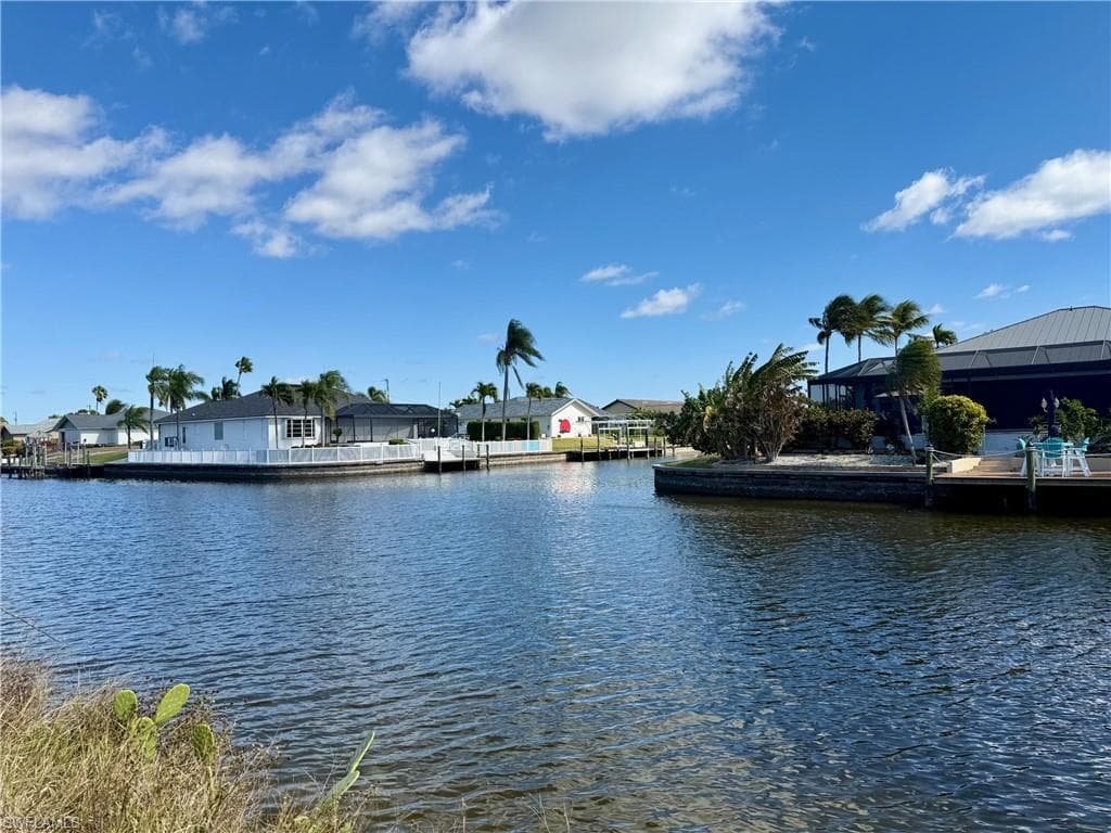 4611 SW 5th PL CAPE CORAL, FL 33914