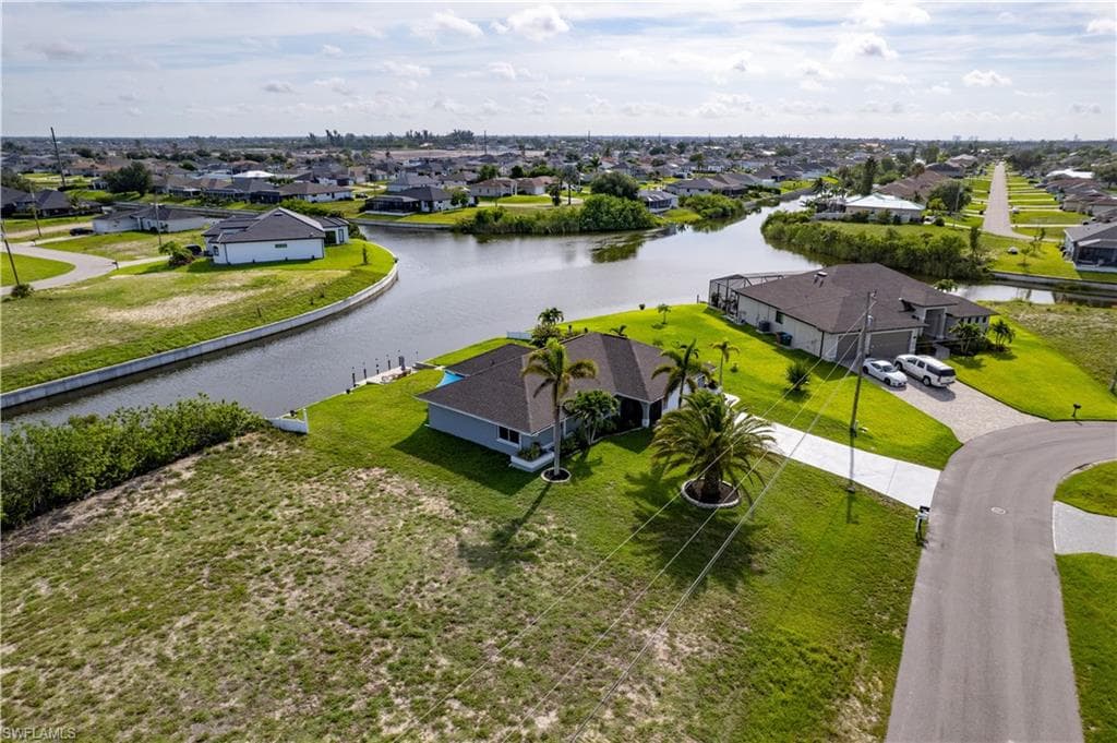 1407 SW 1st TER CAPE CORAL, FL 33991