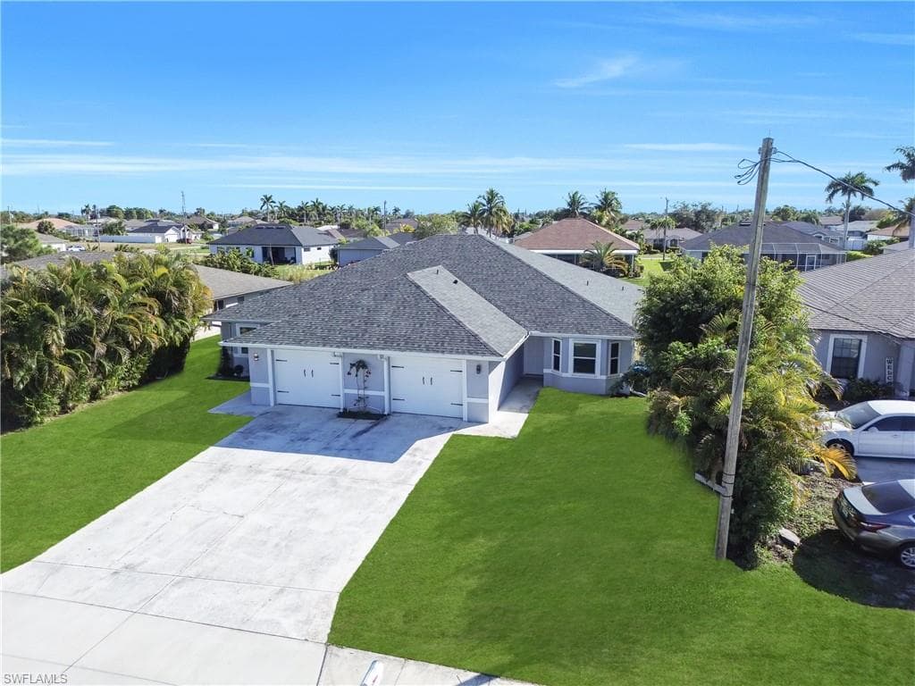 2032 NE 6th ST CAPE CORAL, FL 33909