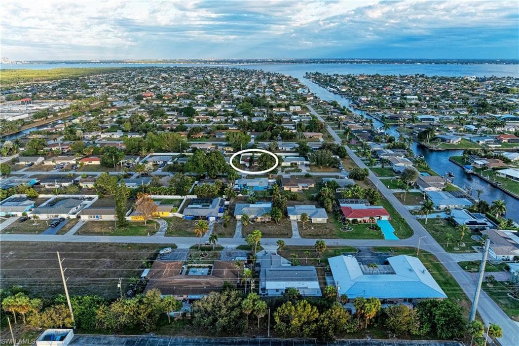 2709 SE 17th AVE CAPE CORAL, FL 33904