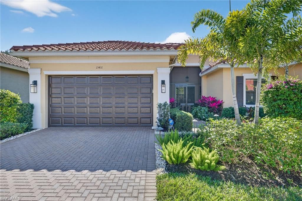 13431 SILKTAIL DR NAPLES, FL 34109