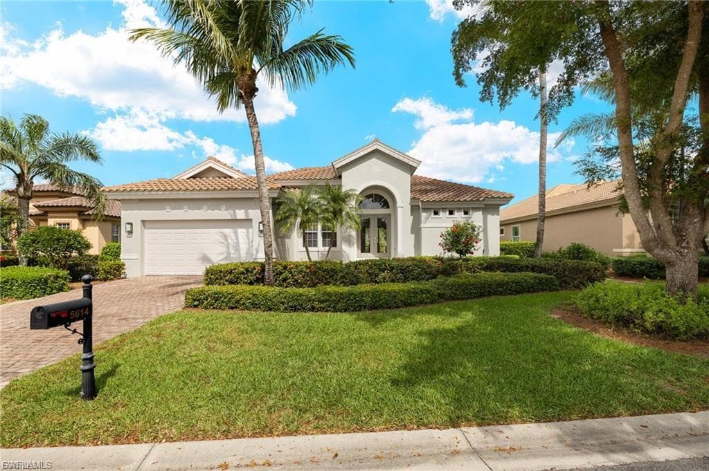 5614 Whispering Willow WAY FORT MYERS, FL 33908