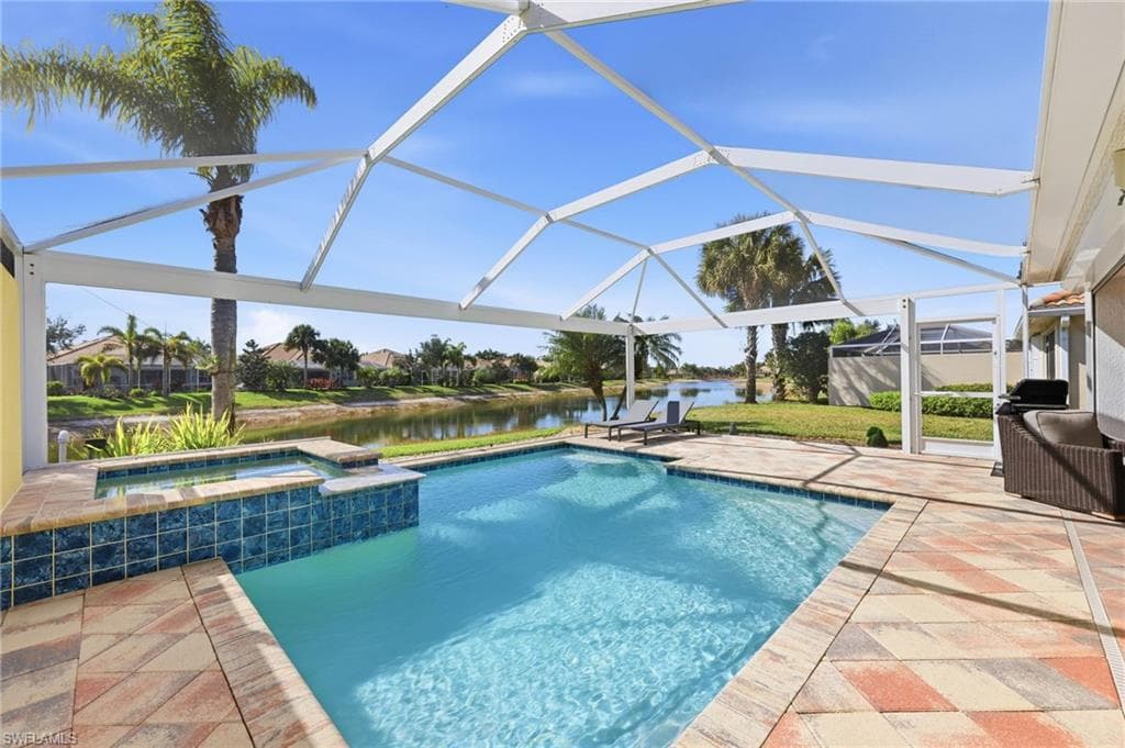 8612 Genova CT NAPLES, FL 34114