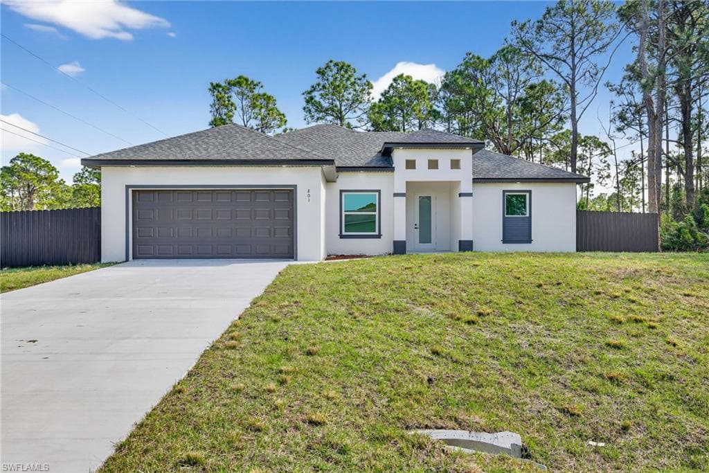 801 Pinecastle DR LEHIGH ACRES, FL 33974