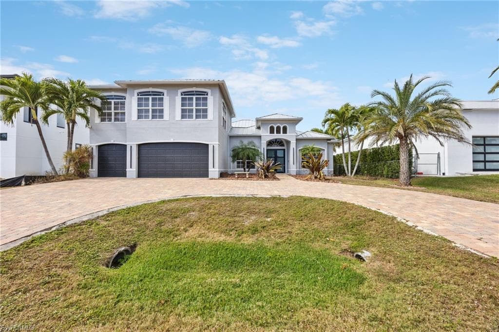 5328 Mayfair CT CAPE CORAL, FL 33904