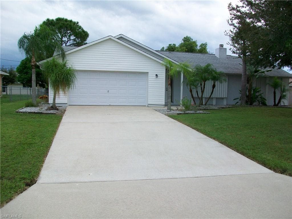 1040 SE 4th ST CAPE CORAL, FL 33990