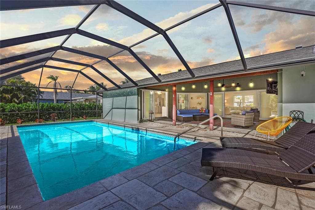 2328 Clipper WAY NAPLES, FL 34104