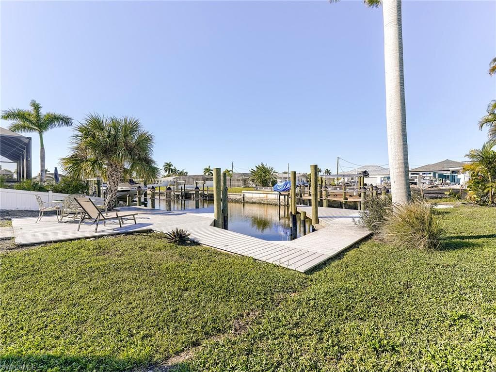 5302 Cortez CT CAPE CORAL, FL 33904