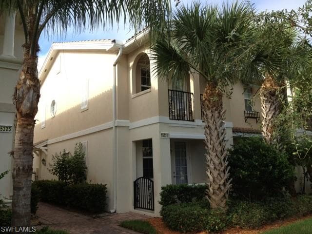 15321 Laughing Gull LN BONITA SPRINGS, FL 34135