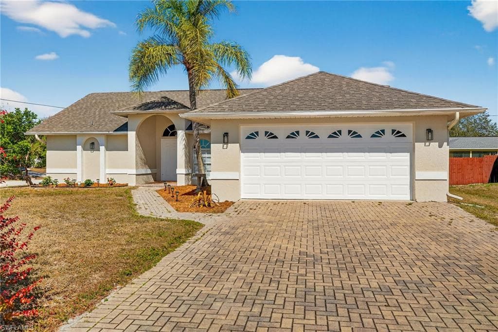 9083 Cypress DR N FORT MYERS, FL 33967