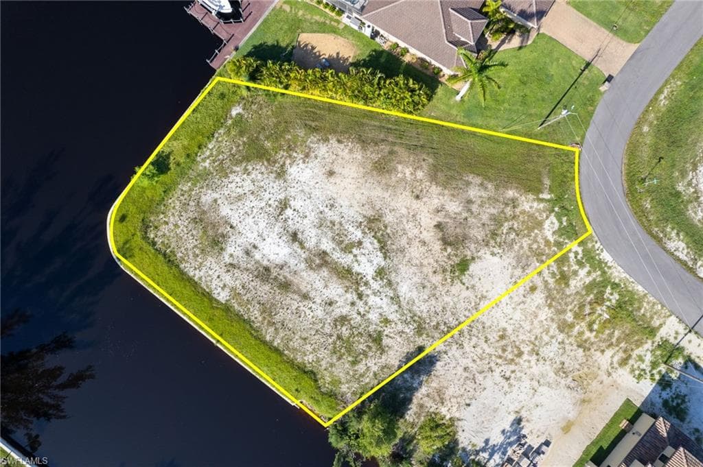 2701 NW 41st AVE CAPE CORAL, FL 33993