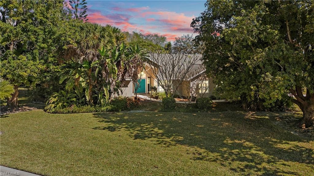 60 Brampton LN NAPLES, FL 34104
