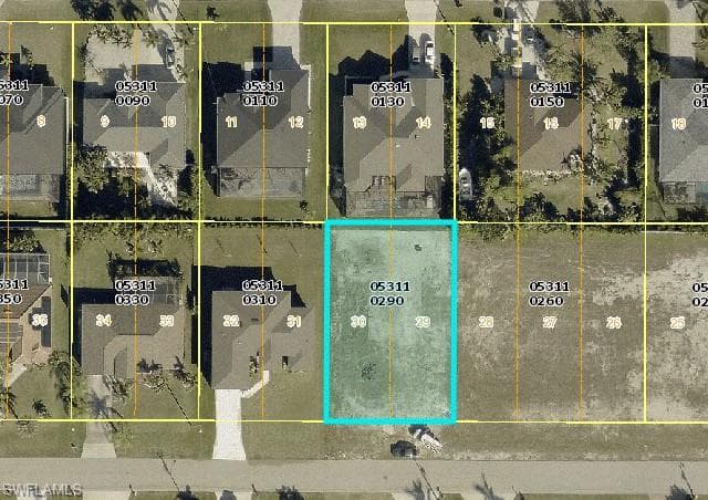 3733 SW 2nd ST CAPE CORAL, FL 33991