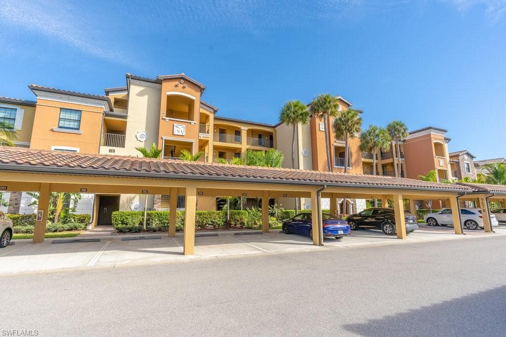 9578 Trevi CT 5142 NAPLES, FL 34113