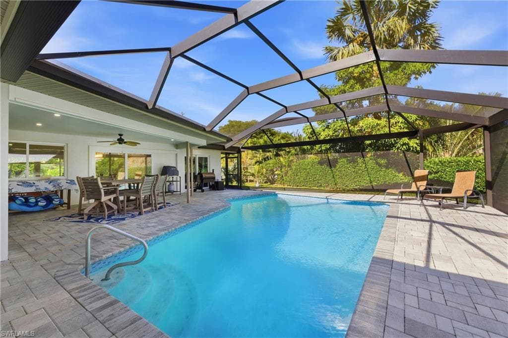 6807 Azalea LN FORT MYERS, FL 33919
