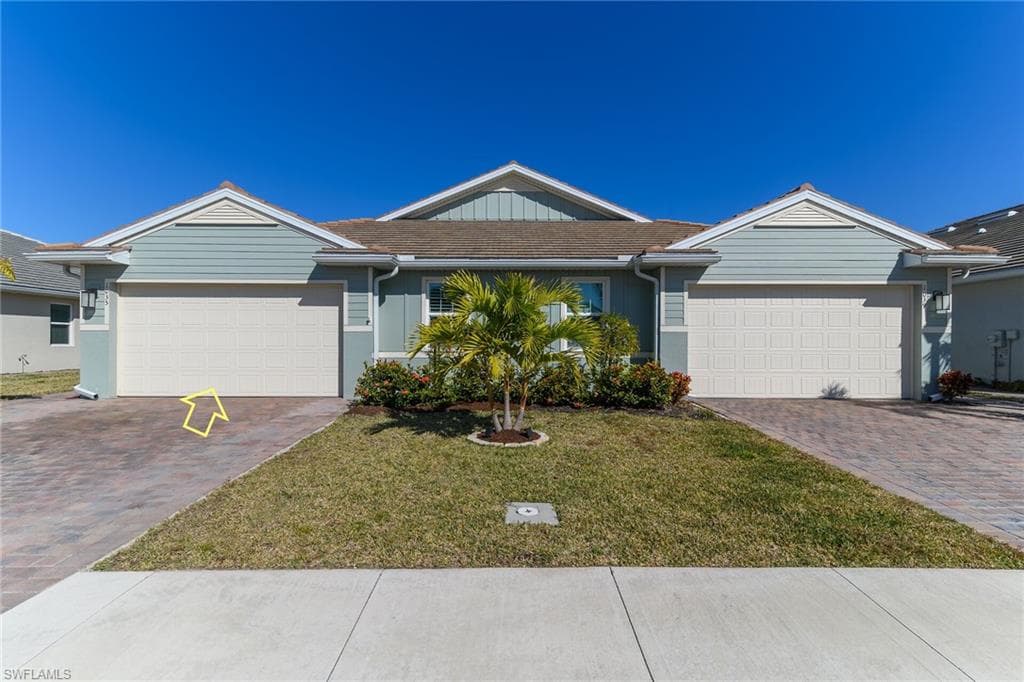1035 Enbrook LOOP NAPLES, FL 34114
