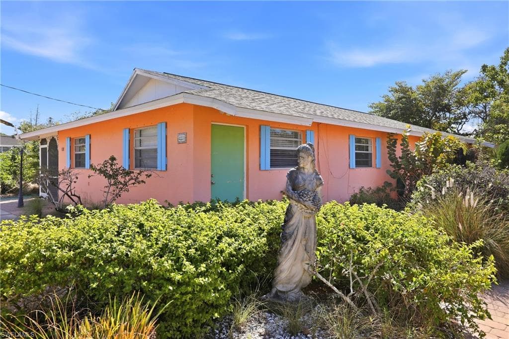 4231 Mariner LN BONITA SPRINGS, FL 34134