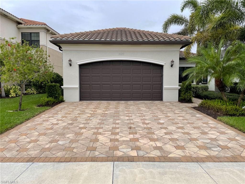 4129 Amelia WAY NAPLES, FL 34119