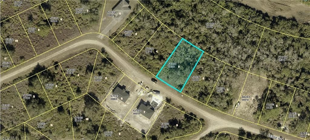 704 Ledge ST LEHIGH ACRES, FL 33972