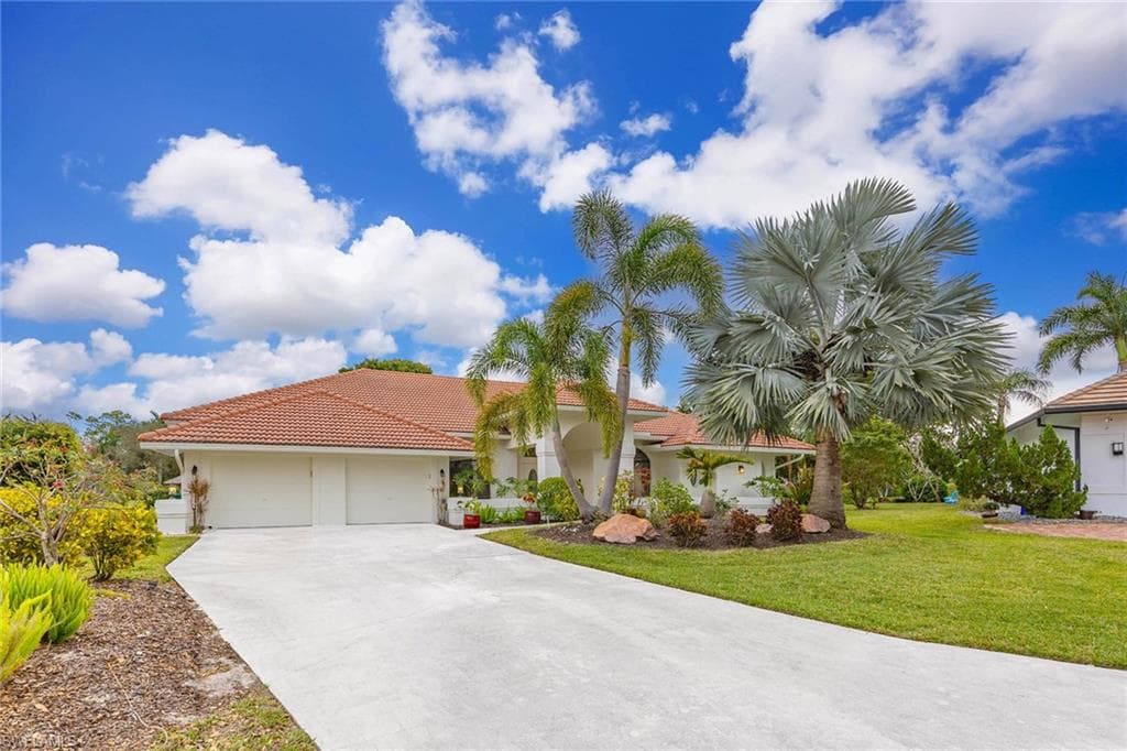 4896 Shearwater LN NAPLES, FL 34119