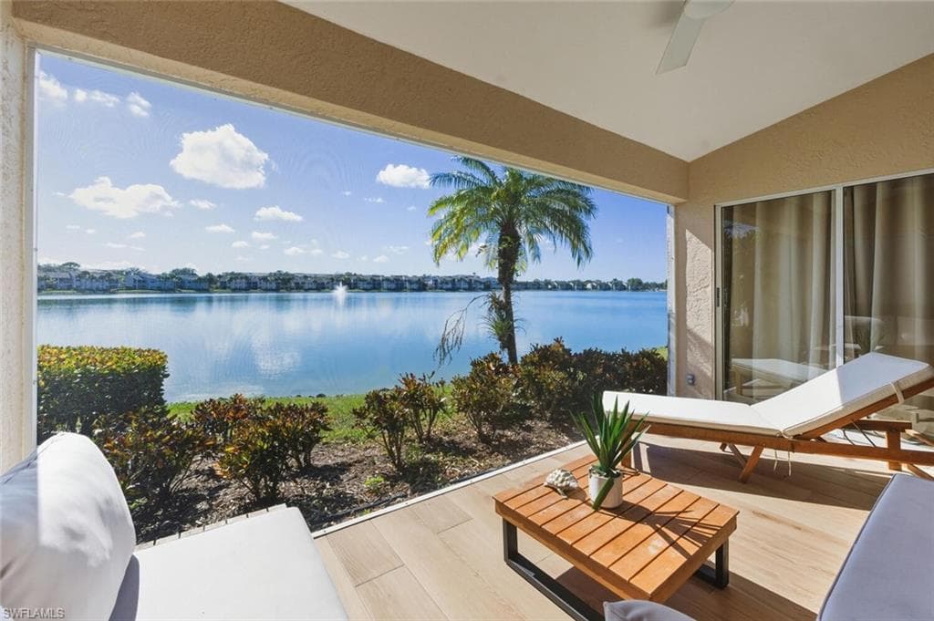 2730 SAILORS WAY NAPLES, FL 34109