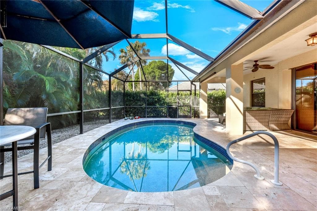 302 Sawgrass CT NAPLES, FL 34110