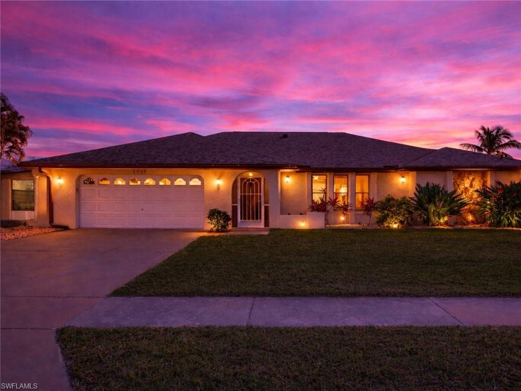 1719 W Bluewater TER NORTH FORT MYERS, FL 33903