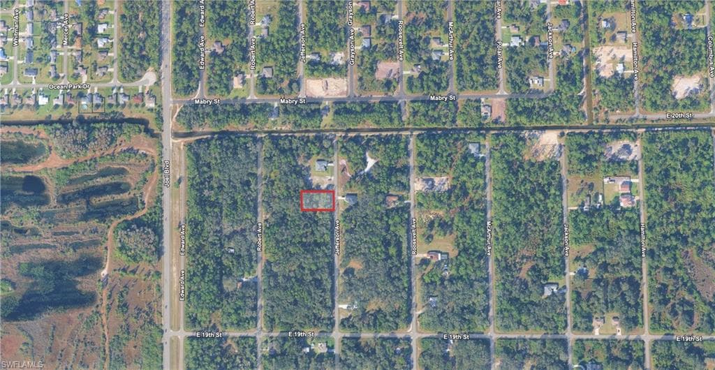 1915 Jefferson AVE LEHIGH ACRES, FL 33972