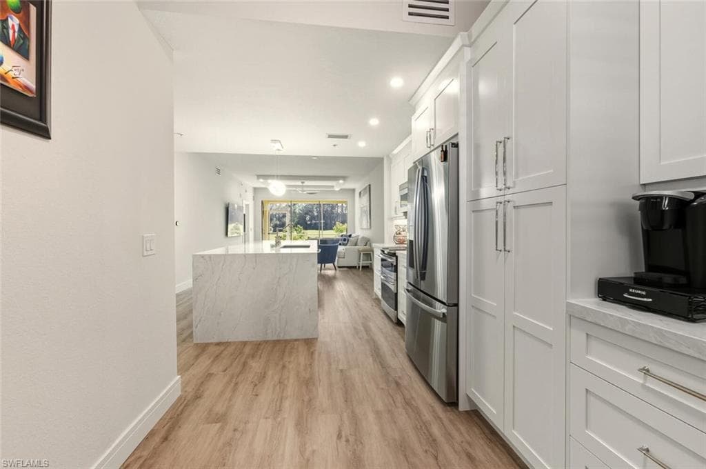 6820 Sterling Greens PL 2105 NAPLES, FL 34104