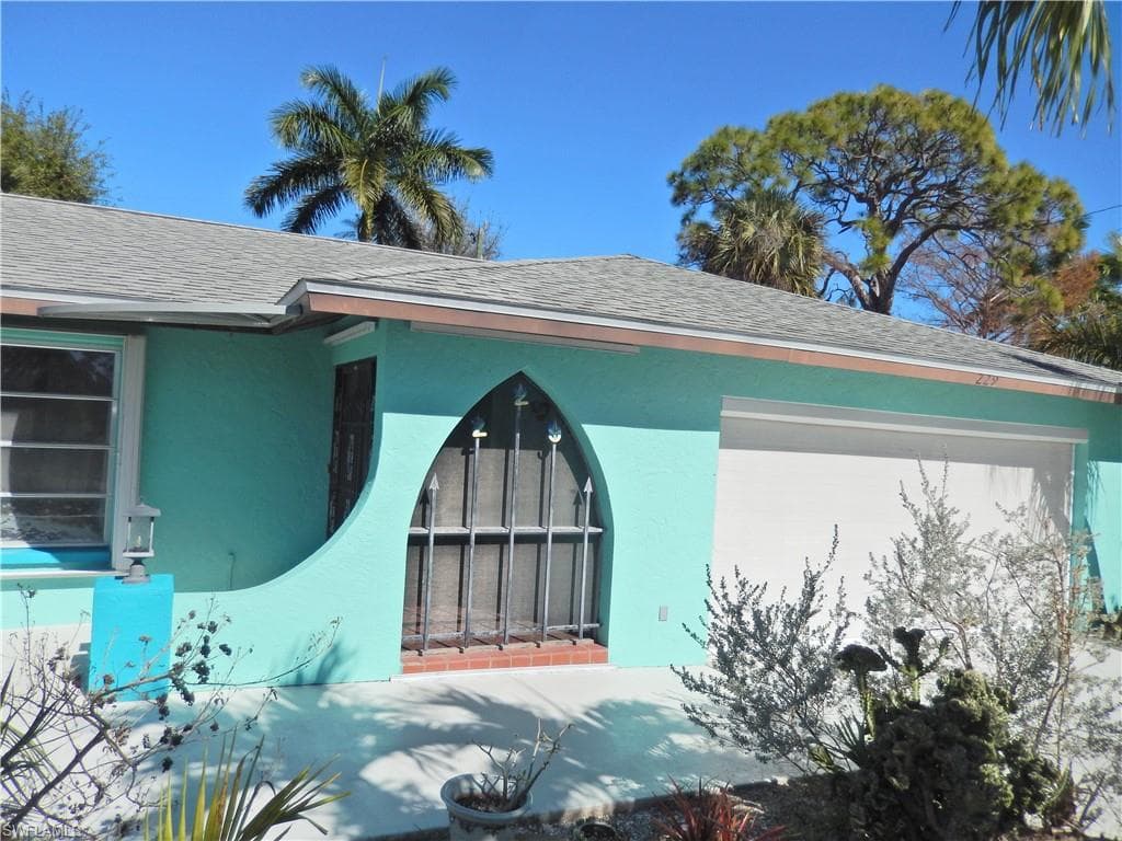 229 SE 46th LN CAPE CORAL, FL 33904