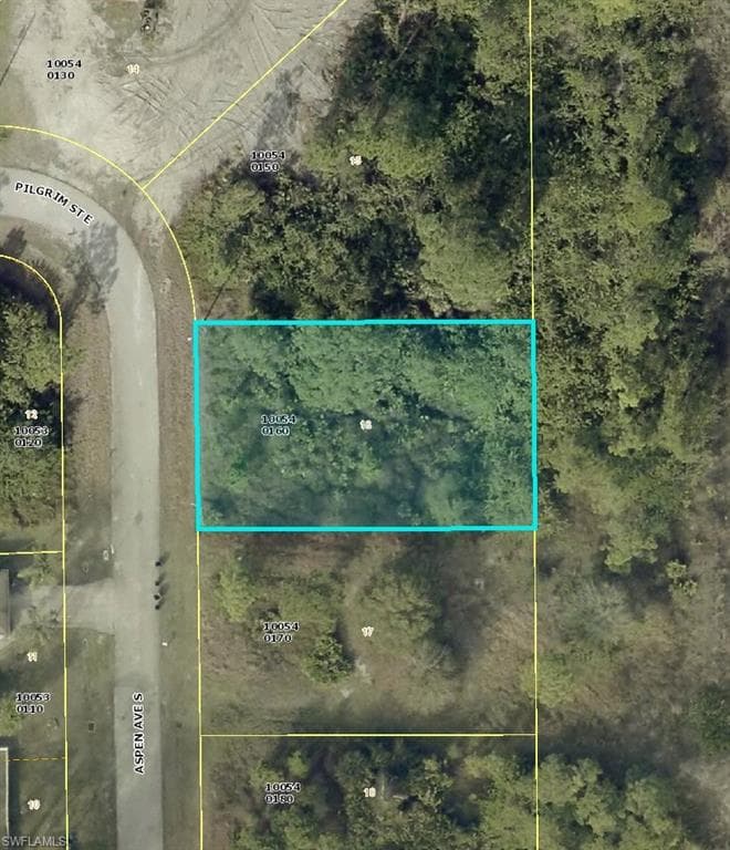 567 Aspen AVE S LEHIGH ACRES, FL 33974