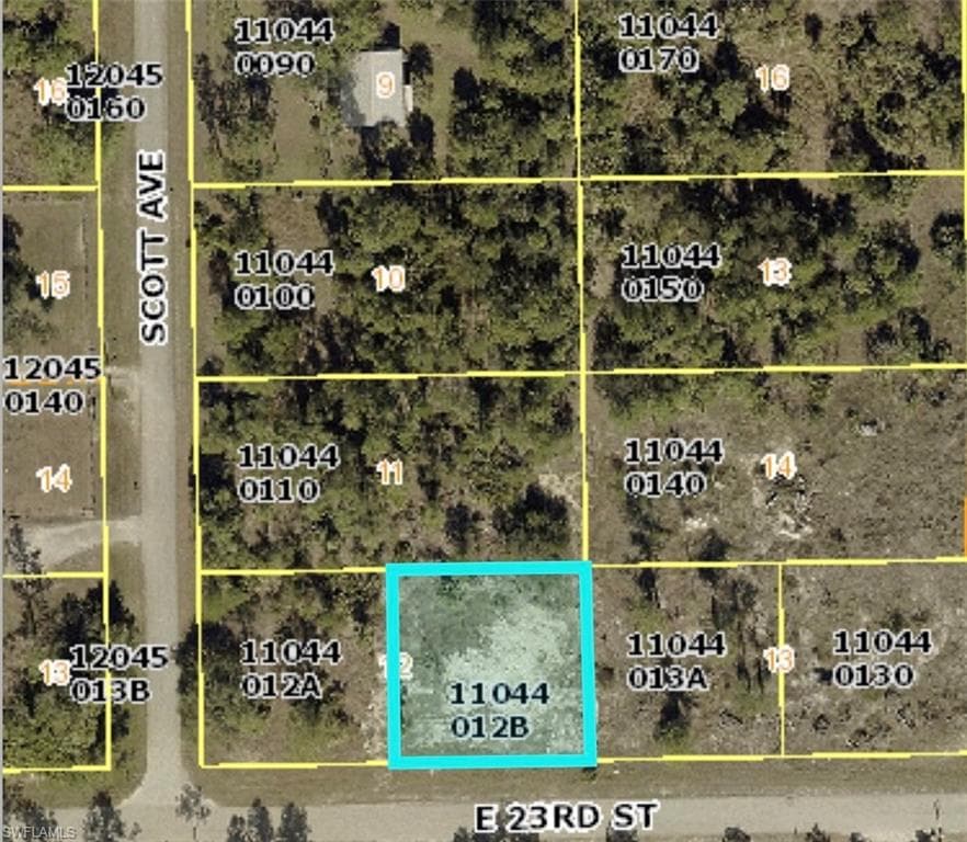 3903 E 23rd ST ALVA, FL 33920