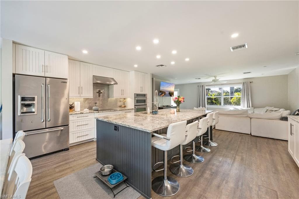 1185 Pompei LN NAPLES, FL 34103