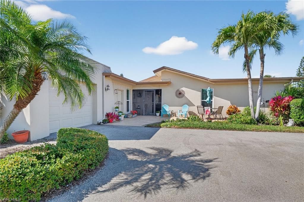 4010 Estero Bay LN F26 NAPLES, FL 34112