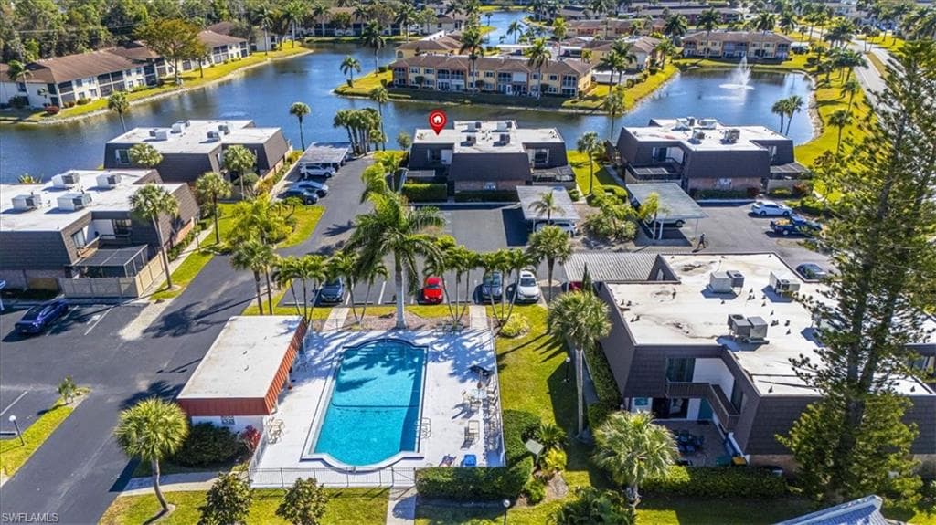 124 Lake Point LN 2B NAPLES, FL 34112