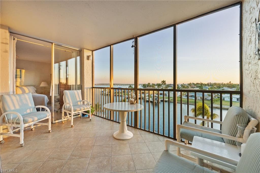 4260 SE 20th PL 502 CAPE CORAL, FL 33904