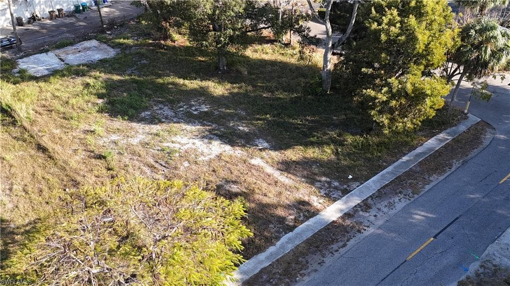 76 Alameda AVE FORT MYERS, FL 33905