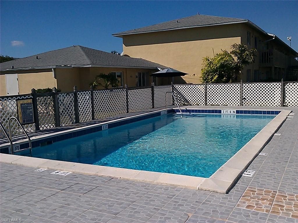 4625 SW 8th PL 8 CAPE CORAL, FL 33914