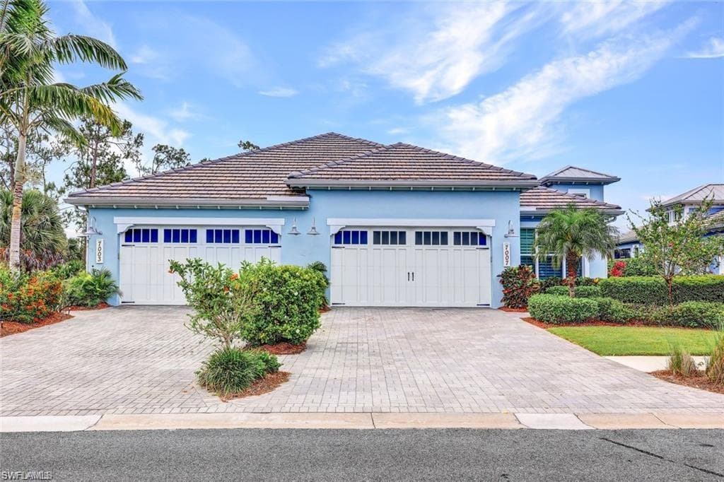 8949 Calypso CT NAPLES, FL 34112