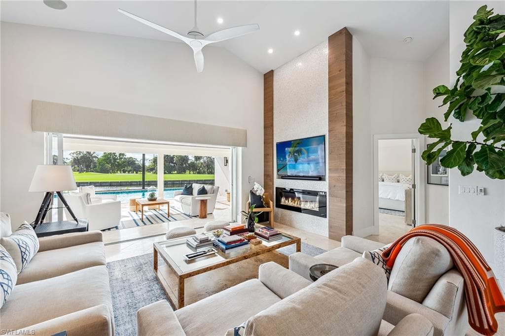 35 Grey Wing PT NAPLES, FL 34113