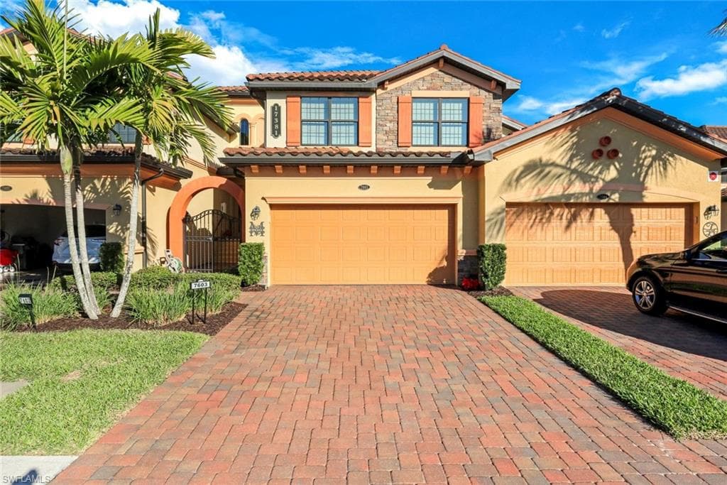 17381 Cherrywood CT 7603 BONITA SPRINGS, FL 34135
